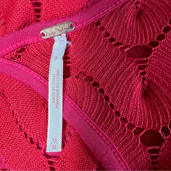 FREE PEOPLE Crochet Dress Mini Red Strawberry Long Sleeve Size Medium NWT - Picture 7 of 12